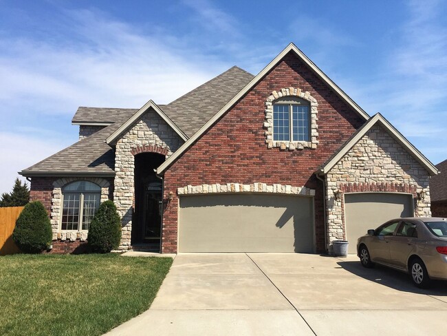 property at 4542 S Lafontaine Ave