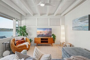 2612 Bayside Ln, Unit ID1301071P in San Diego, CA - Building Photo