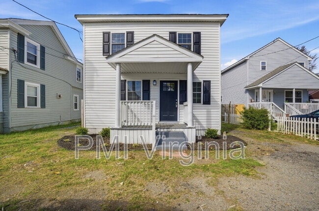 property at 307 N 4th St