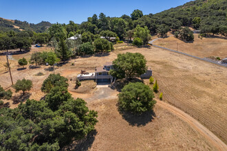 14401 Old Morro Rd W in Atascadero, CA - Building Photo - Building Photo