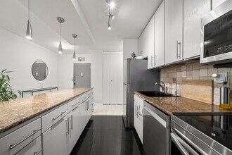 7855 JFK Blvd E in North Bergen, NJ - Building Photo - Building Photo
