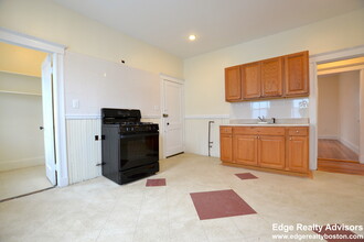 50 Armandine St, Unit 3 in Boston, MA - Building Photo - Building Photo