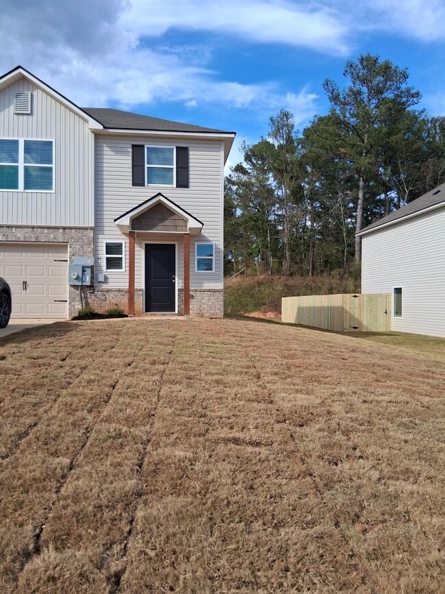property at 33 River Grass Dr