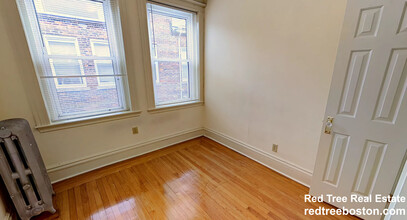 16 Queensberry St, Unit 44 in Boston, MA - Building Photo - Building Photo