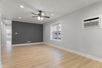 1303 W Estes Ave in Chicago, IL - Building Photo - Building Photo