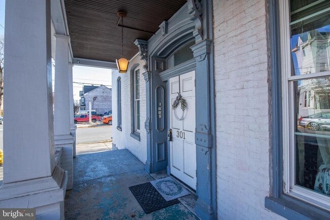 property at 301 W Martin St