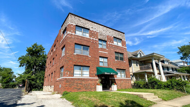 4042-4044 Harrison St in Kansas City, MO - Building Photo - Building Photo