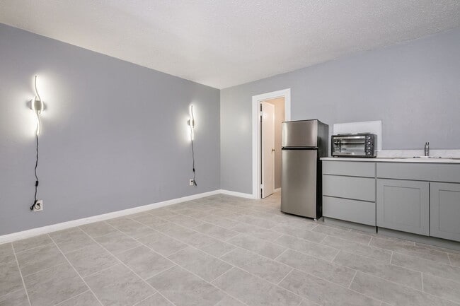 property at 620 W Amarillo Blvd