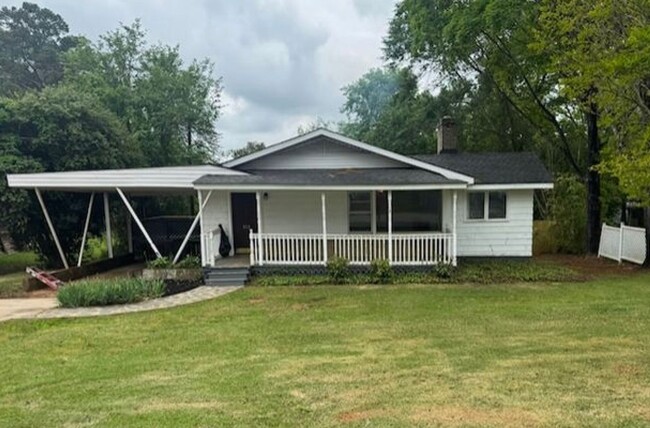 property at 112 Courtney Cir