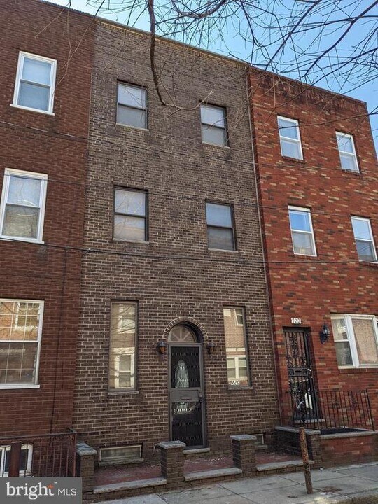 720 League St in Philadelphia, PA - Building Photo