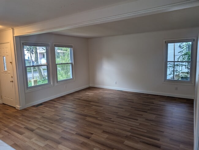 property at 1446 Rosewood St