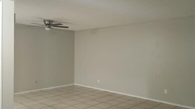 2648 N 43rd Ave in Phoenix, AZ - Building Photo - Building Photo