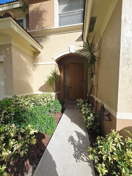 property at 329 River Bluff Ln