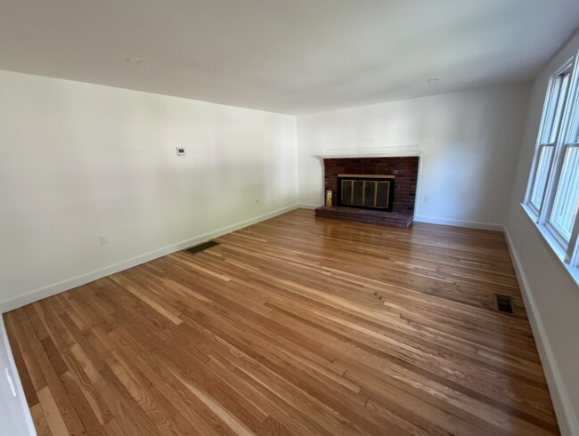 625 Chestnut Hill Ave in Brookline, MA - Building Photo - Building Photo