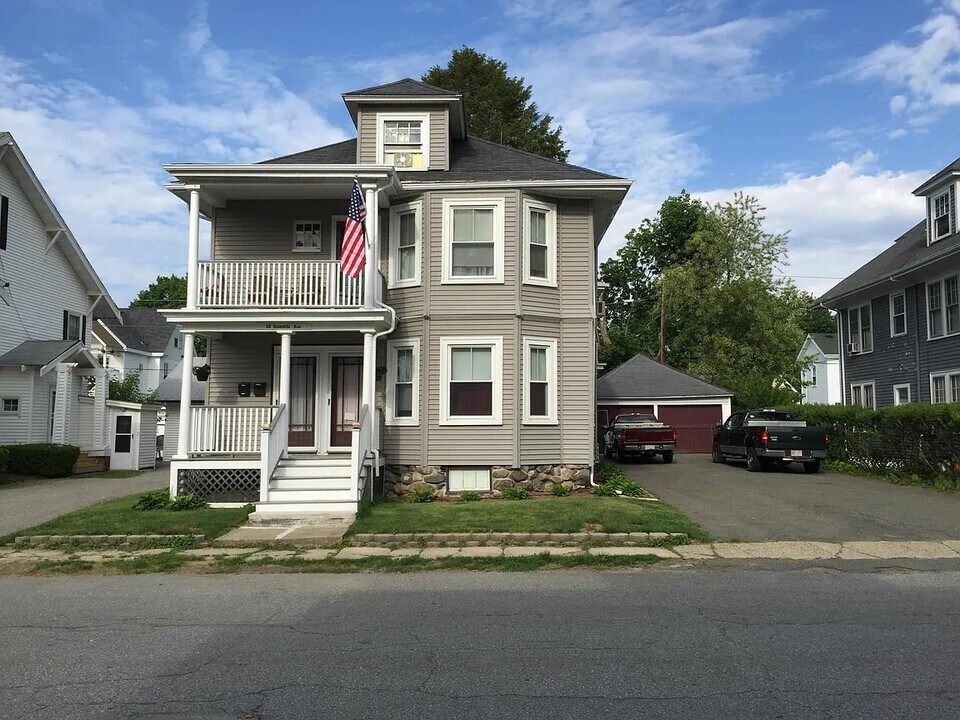 18 Lamoille Ave, Unit 2 in Haverhill, MA - Foto de edificio