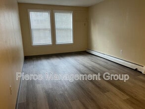 20 Wolf Rd in Lebanon, NH - Building Photo - Building Photo