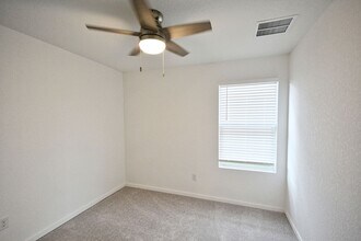 2418 Legends Crk in New Braunfels, TX - Building Photo - Building Photo