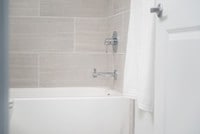 Leverington Court Apartments photo'