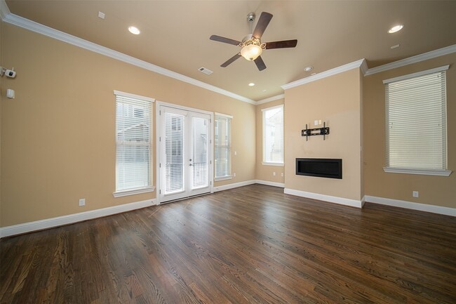 property at 1231 Creekside Acres Ct