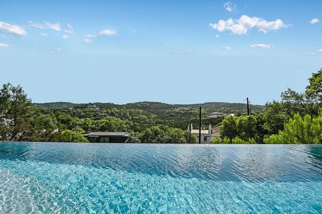 property at 5304 Scenic View Dr