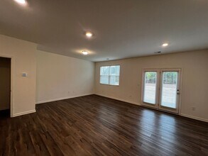 1113 Union Pacific Wy in Cartersville, GA - Building Photo - Building Photo