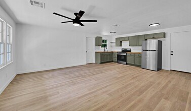 3113 N 25th St in Waco, TX - Building Photo - Building Photo