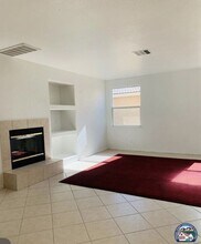 218 Mazatlan Dr in Imperial, CA - Building Photo - Building Photo