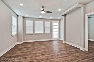 1701 W Deane St in Fayetteville, AR - Building Photo - Building Photo