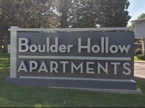 Boulder Hollow in Salt Lake City, UT - Building Photo - Building Photo