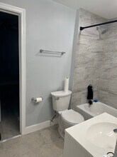 952 Mt Olivet Rd NE in Washington, DC - Foto de edificio - Building Photo