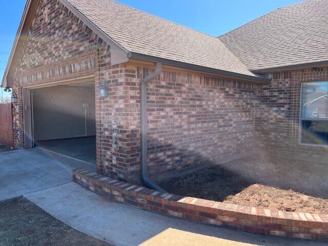 394 NE Simmons Cir in Fletcher, OK - Building Photo - Building Photo