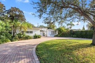 1325 Blue Rd in Coral Gables, FL - Building Photo
