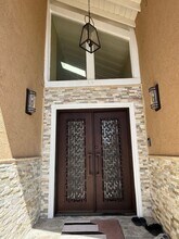 8421 Seaport Dr in Huntington Beach, CA - Building Photo - Building Photo