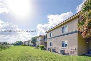 1049 Golden Lakes Blvd in Royal Palm Beach, FL - Building Photo - Building Photo
