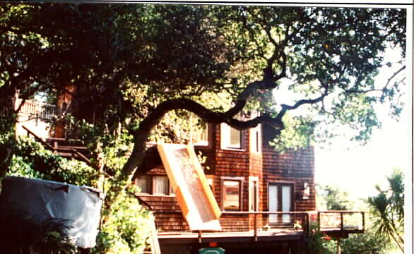 28 Lower Crescent Rd in Sausalito, CA - Building Photo