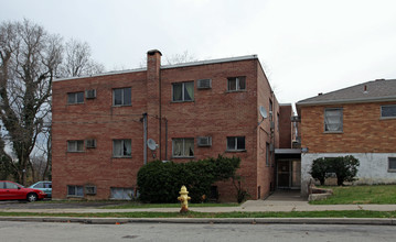 2614 Price Ave in Cincinnati, OH - Building Photo - Building Photo