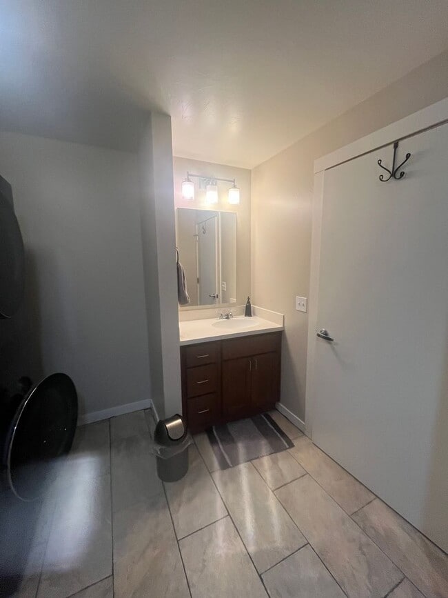 210 S Cottonwood Rd in Bozeman, MT - Building Photo - Building Photo