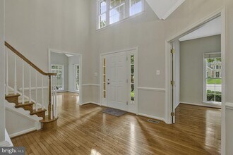 7902 Bracksford Ct in Fairfax Station, VA - Building Photo - Building Photo