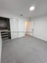4962 SW 32nd Way in Fort Lauderdale, FL - Foto de edificio - Building Photo