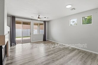 2047 S Jefferson in Mesa, AZ - Building Photo - Building Photo