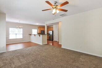 180 Willowbrook Cir in Clayton, NC - Building Photo - Building Photo