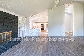 8224 NW 87th St in Oklahoma City, OK - Building Photo - Building Photo