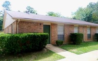 Patman Switch Apartments in Hughes Springs, TX - Foto de edificio - Building Photo