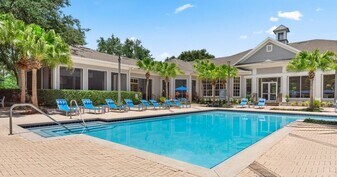 Trailside Gardens at Alafaya in Oviedo, FL - Building Photo