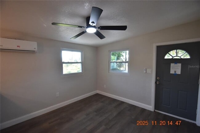 825 Lincoln Ave in Tarpon Springs, FL - Building Photo - Building Photo