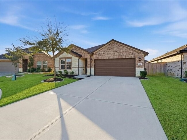 10105 Waterwall Ln in Texas City, TX - Building Photo - Building Photo