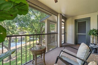 14733 Norwood Oaks Dr in Tampa, FL - Building Photo - Building Photo