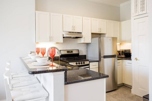 549 Columbus Ave, Unit 4 in Boston, MA - Building Photo - Building Photo