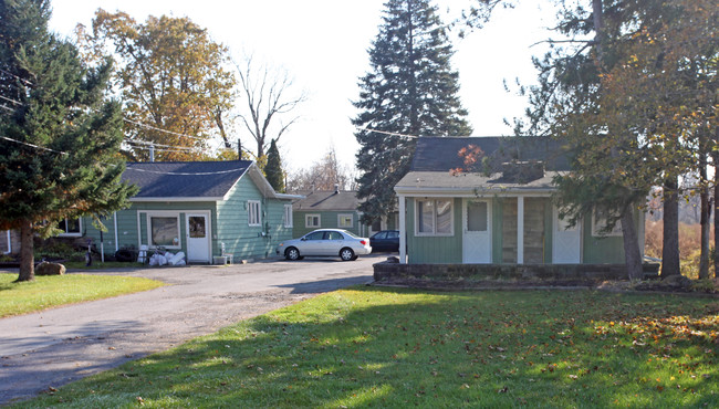 9315 Main St in Clarence, NY - Foto de edificio - Building Photo