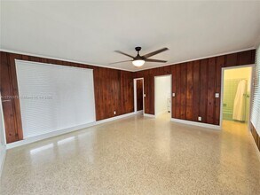 2810 SW 24th Ter-Unit -2 in Miami, FL - Building Photo - Building Photo